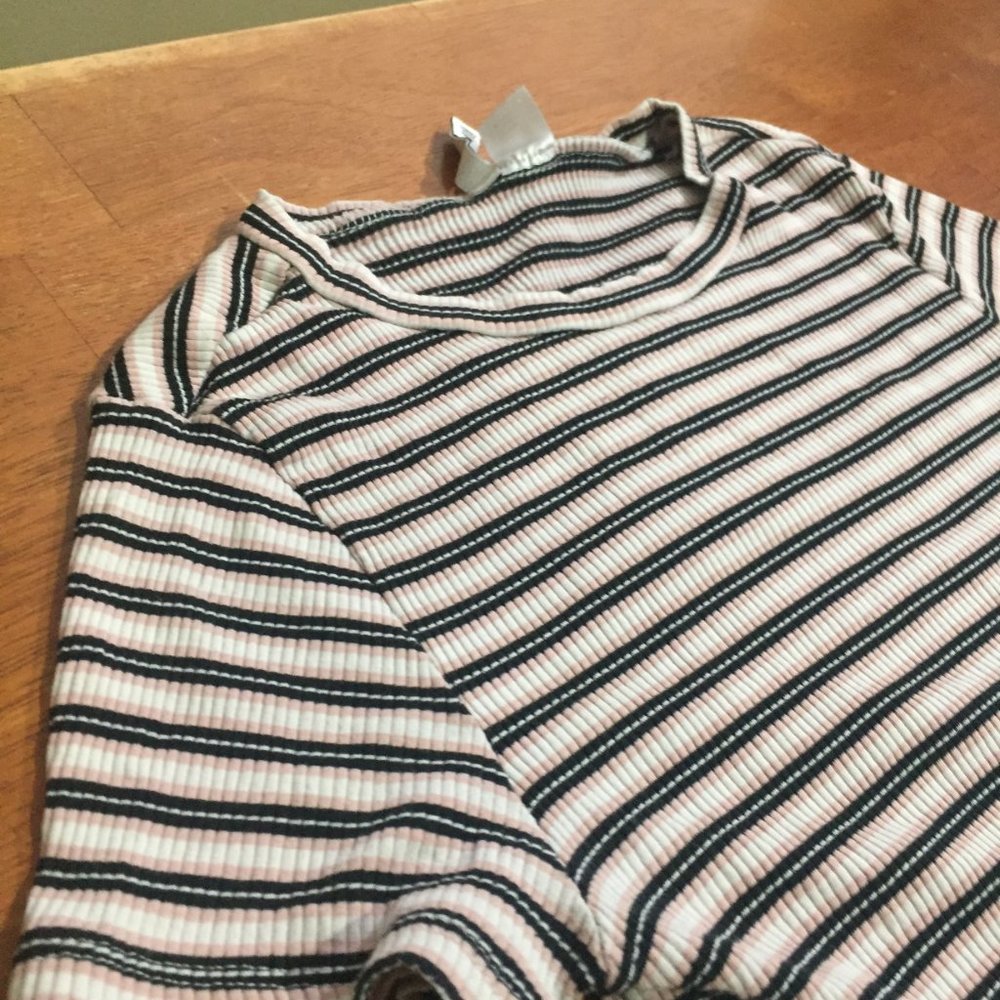 Divided Striped Top - Picture 4 of 8